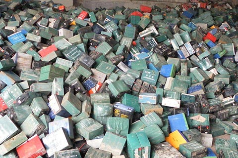 莱芜口废铅酸电池回收,正规公司高价收报废电池|高价三元锂电池回收
